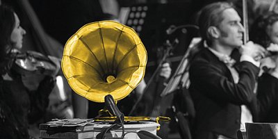 Обыкновенное чудо Гладкова